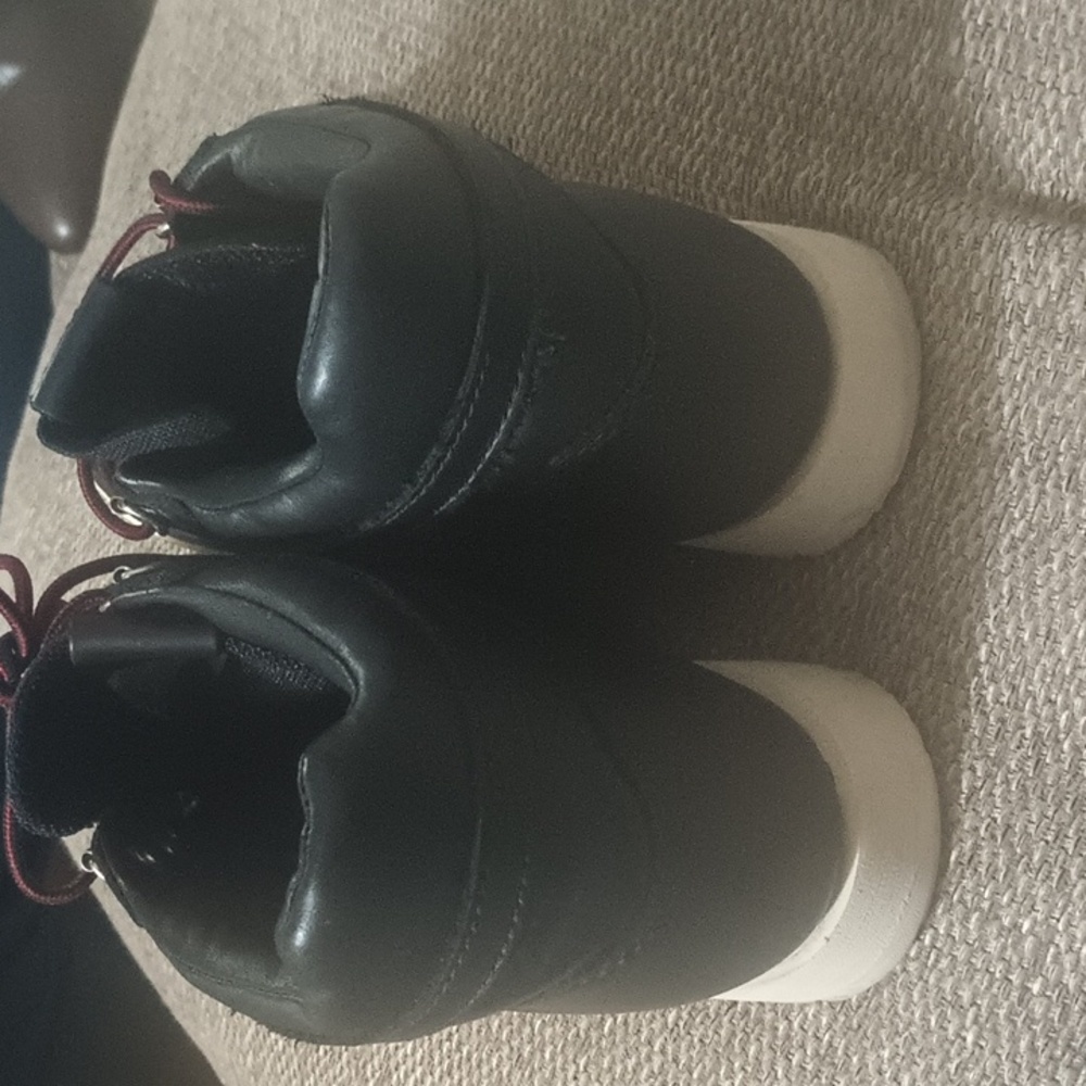 New Balance Boots View 4